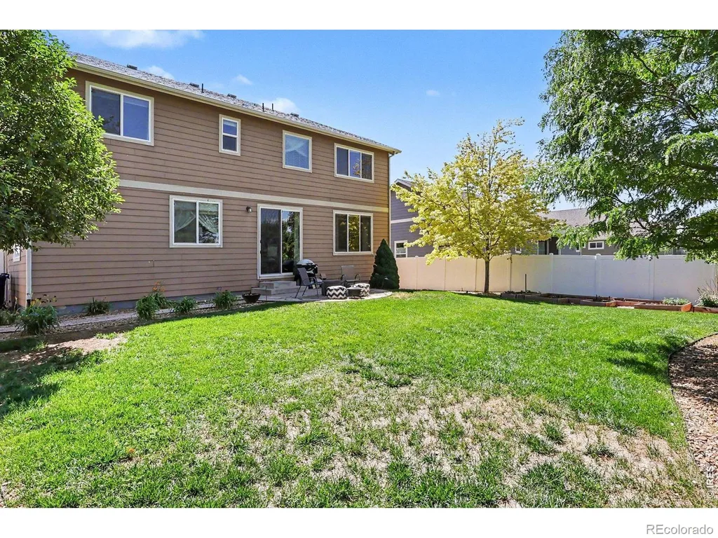 218 Sycamore Avenue Johnstown CO 80534