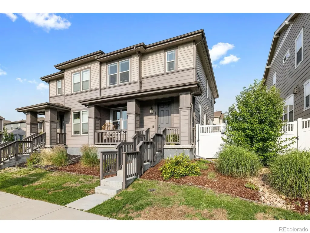 2501 Winding Drive Longmont CO 80504