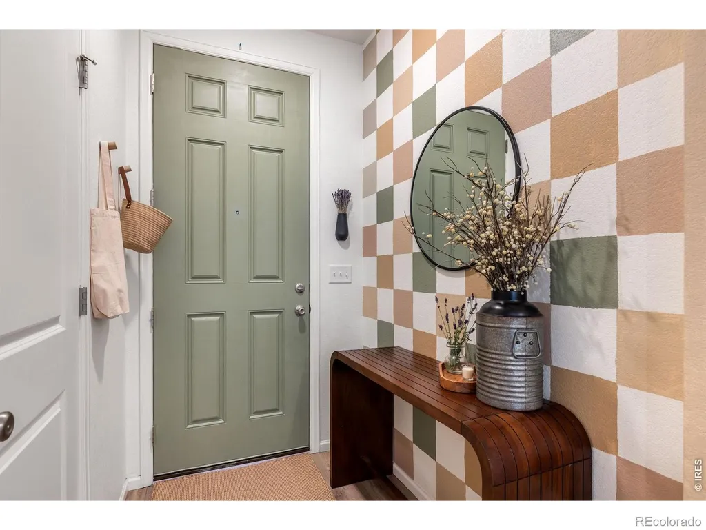 2501 Winding Drive Longmont CO 80504