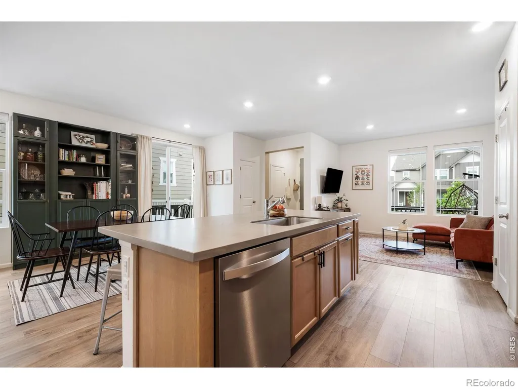 2501 Winding Drive Longmont CO 80504