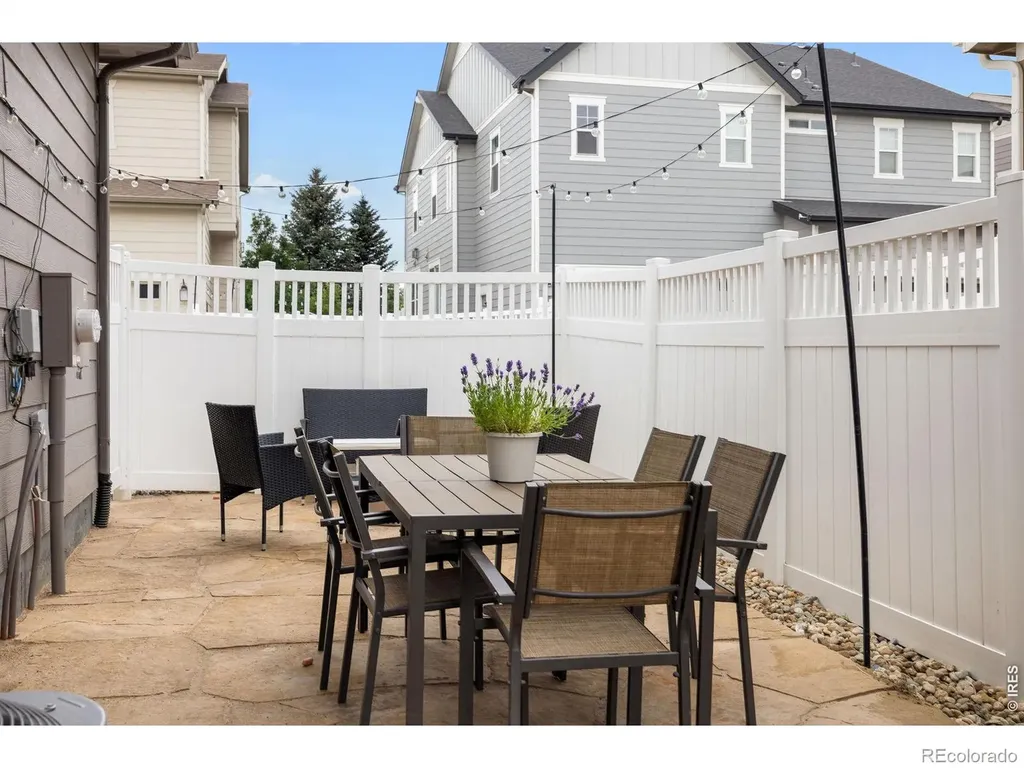 2501 Winding Drive Longmont CO 80504