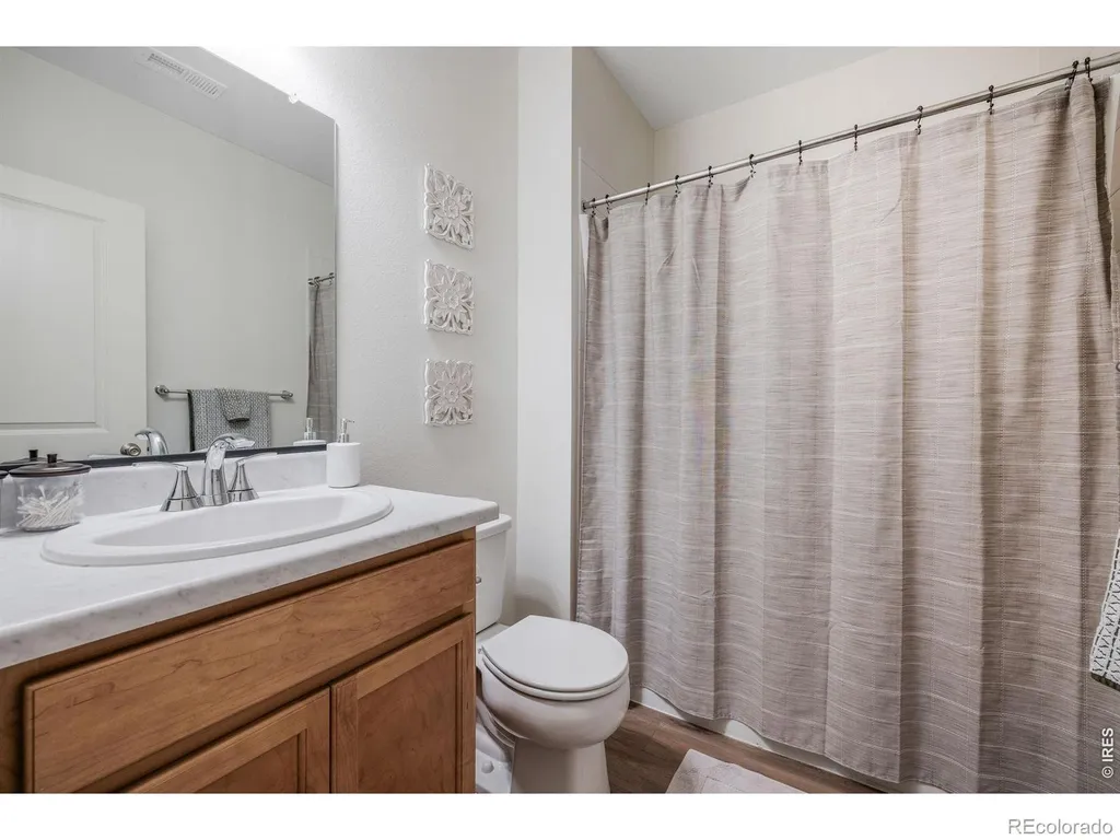 2501 Winding Drive Longmont CO 80504