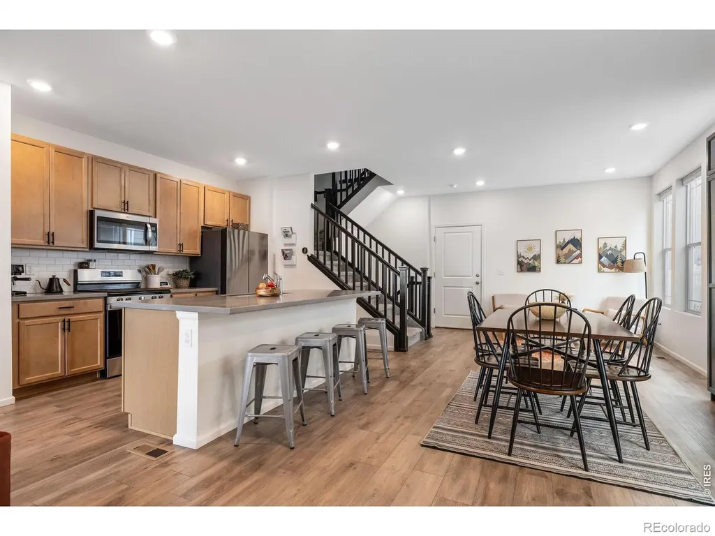 2501 Winding Drive Longmont CO 80504