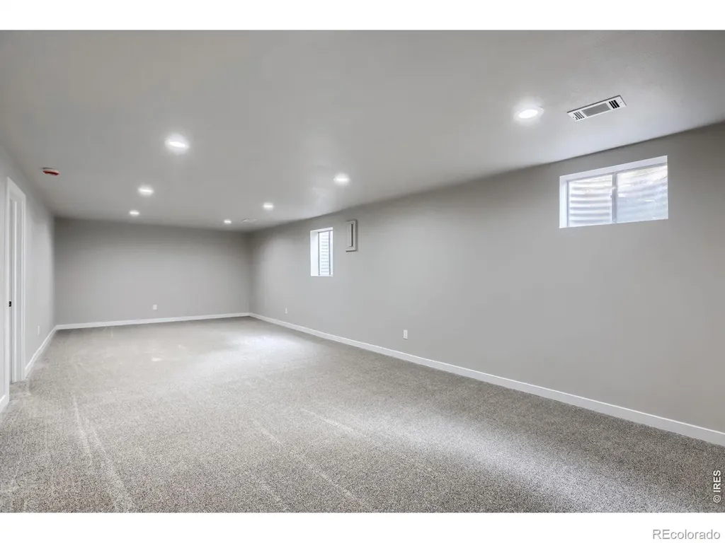 4869 N Roosevelt Avenue Loveland CO 80538
