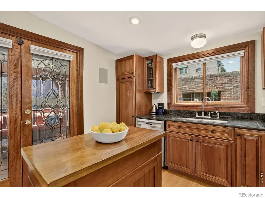 2109 N Gilpin Street Denver CO 80205