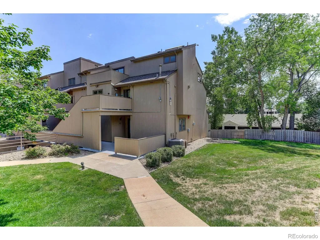 2938 Kalmia Avenue Boulder CO 80301