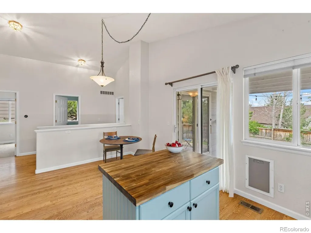 9712 Queenscliffe Drive Highlands Ranch CO 80130