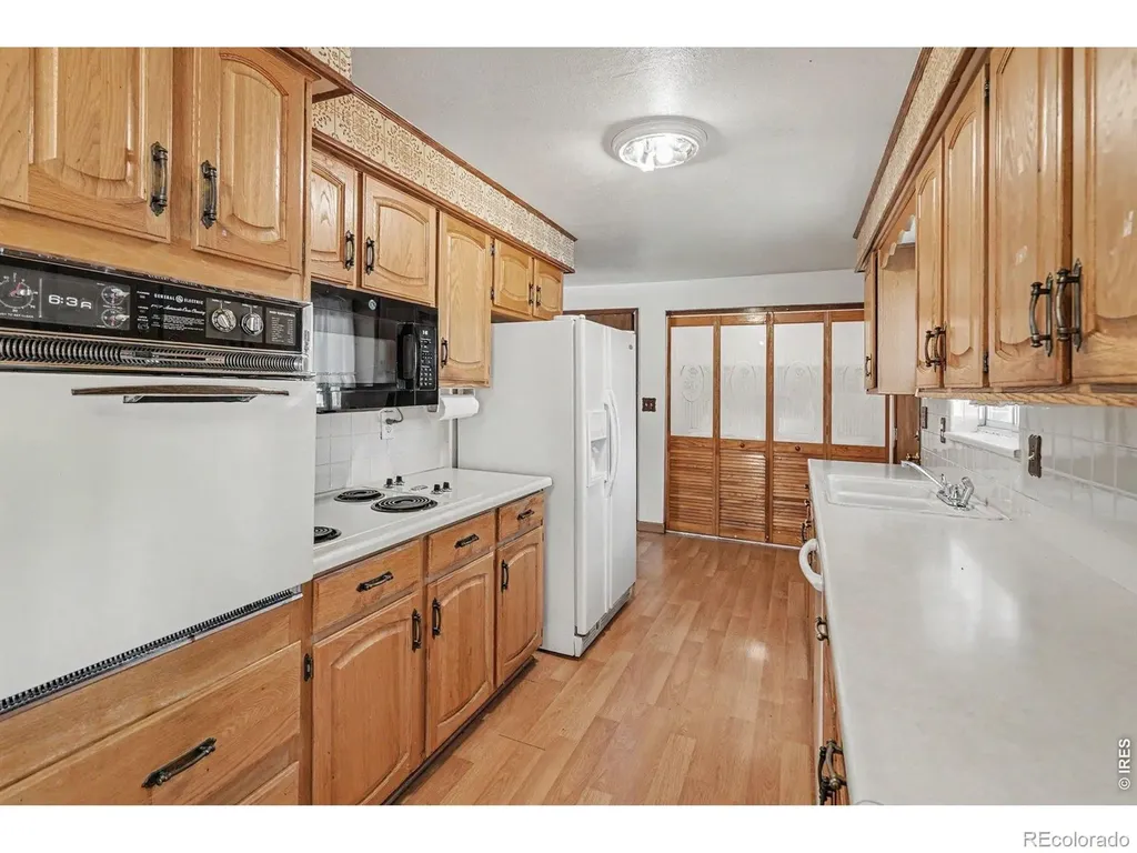 7927 Elmwood Lane Denver CO 80221