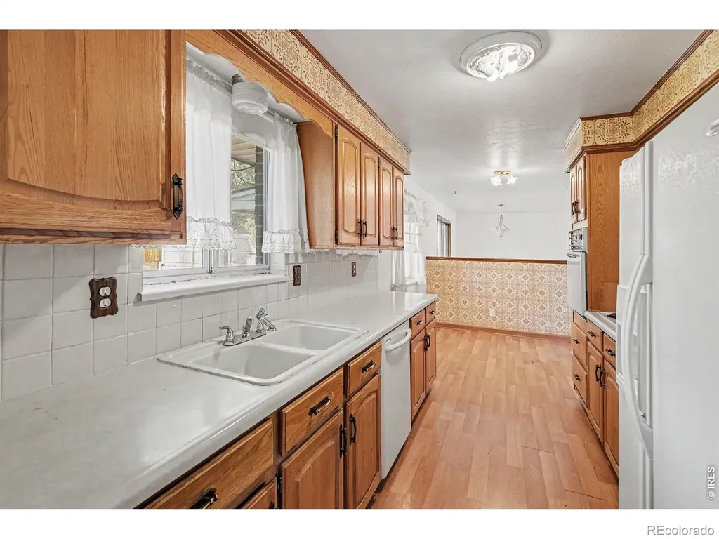 7927 Elmwood Lane Denver CO 80221