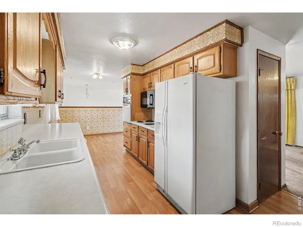 7927 Elmwood Lane Denver CO 80221