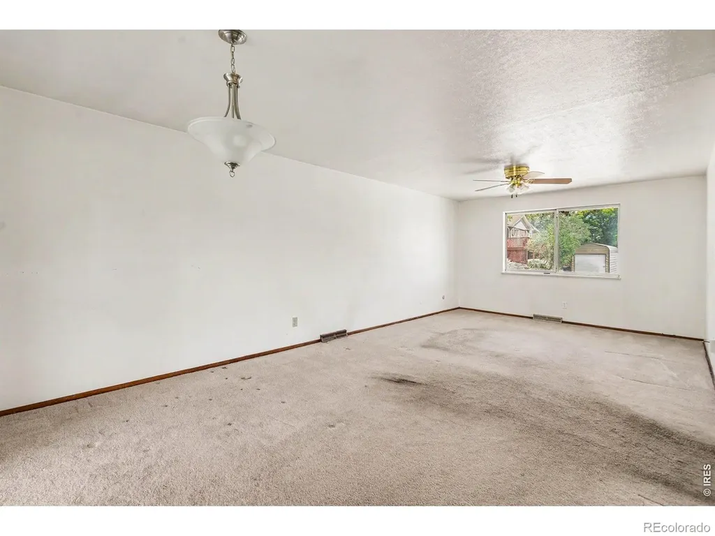 7927 Elmwood Lane Denver CO 80221