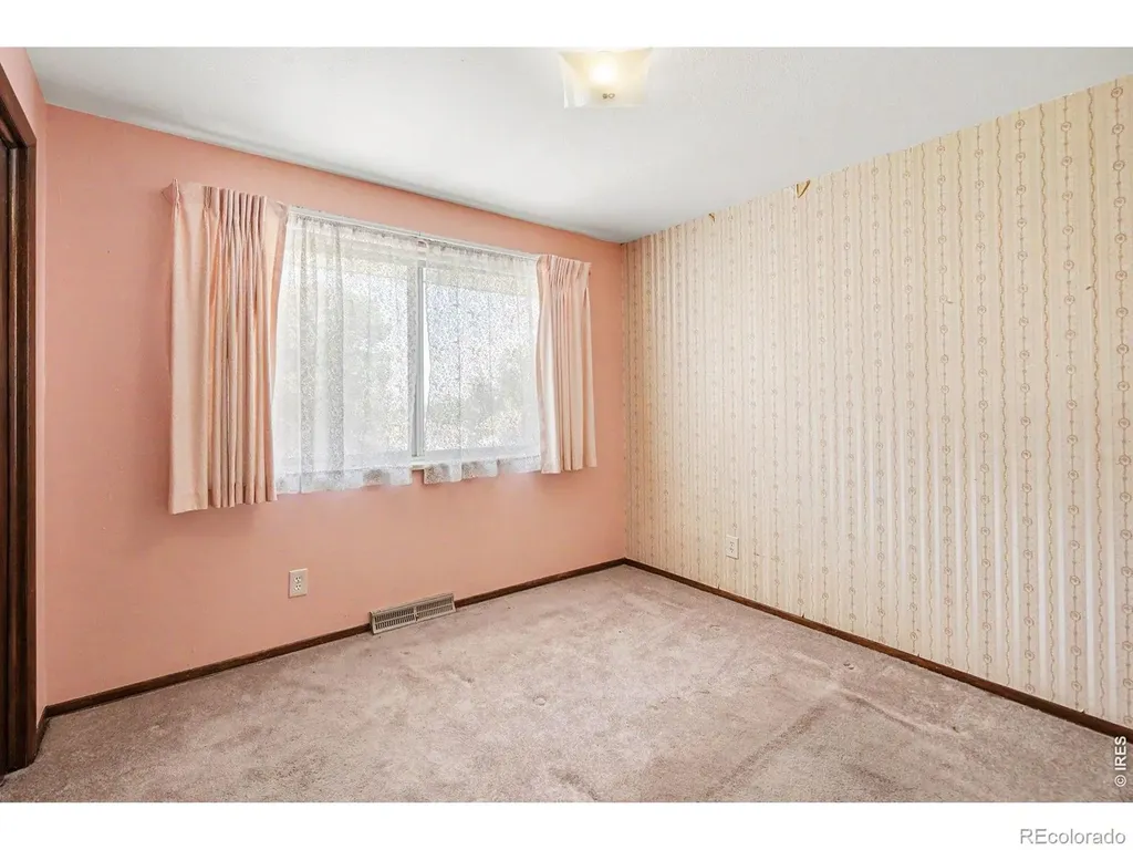 7927 Elmwood Lane Denver CO 80221