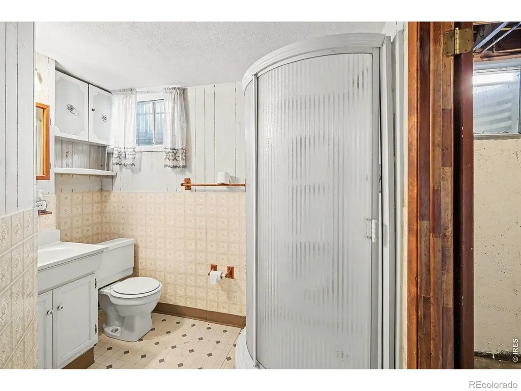 7927 Elmwood Lane Denver CO 80221