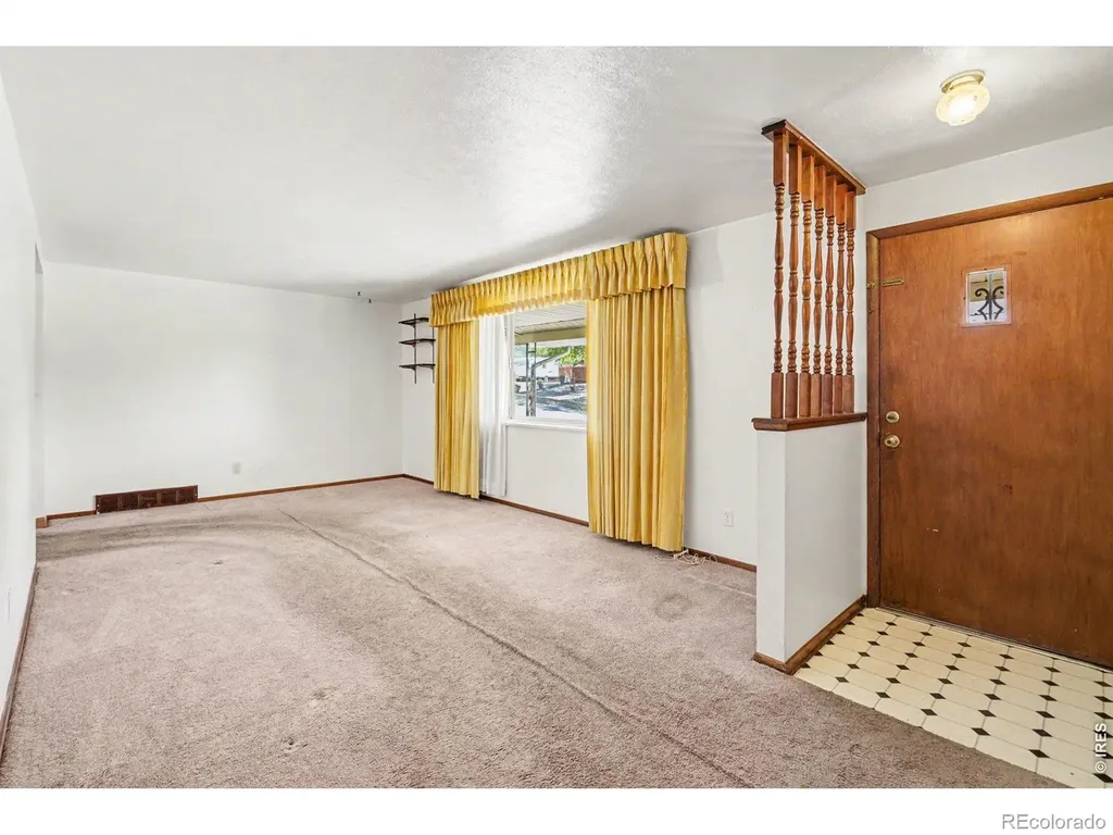 7927 Elmwood Lane Denver CO 80221