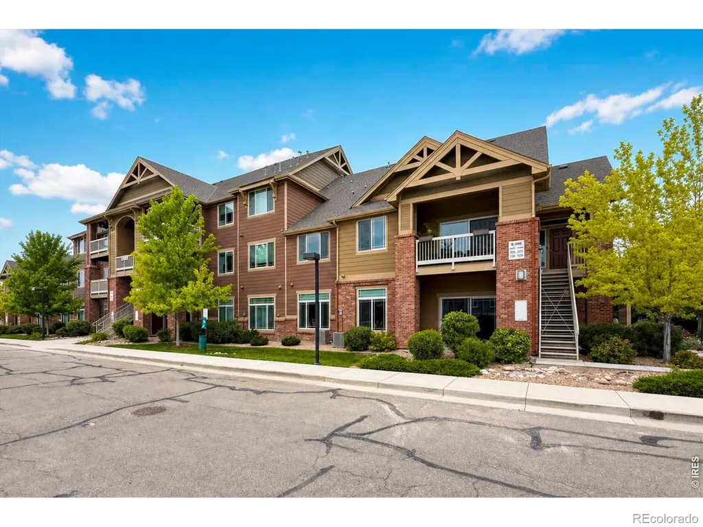 804 Summer Hawk Drive Longmont CO 80504