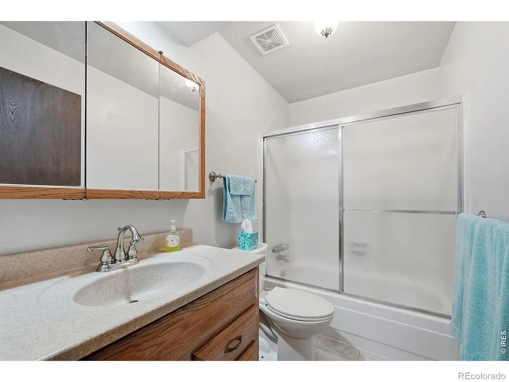 8240 Garland Drive Arvada CO 80005