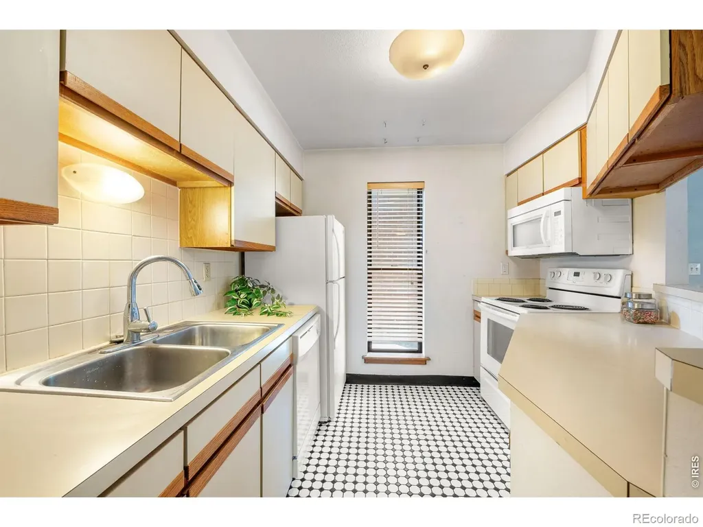 2800 Kalmia Avenue Boulder CO 80301