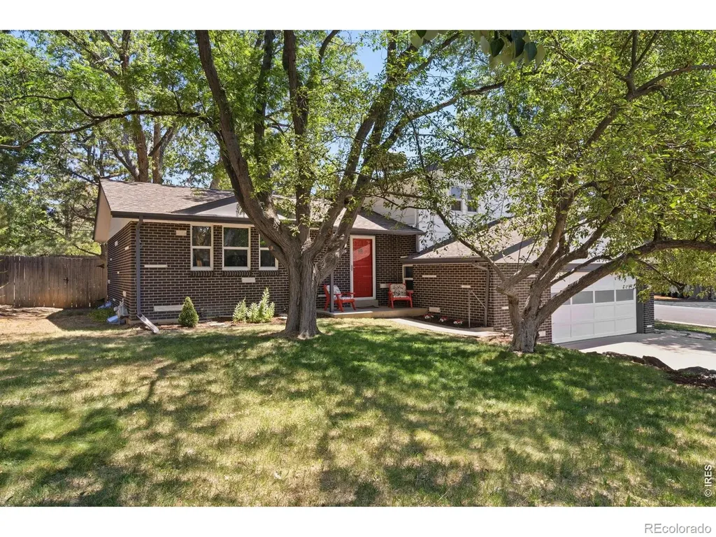 7616 Oak Street Arvada CO 80005