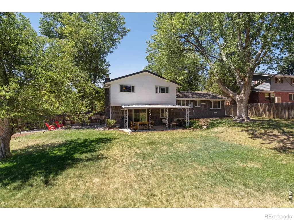 7616 Oak Street Arvada CO 80005