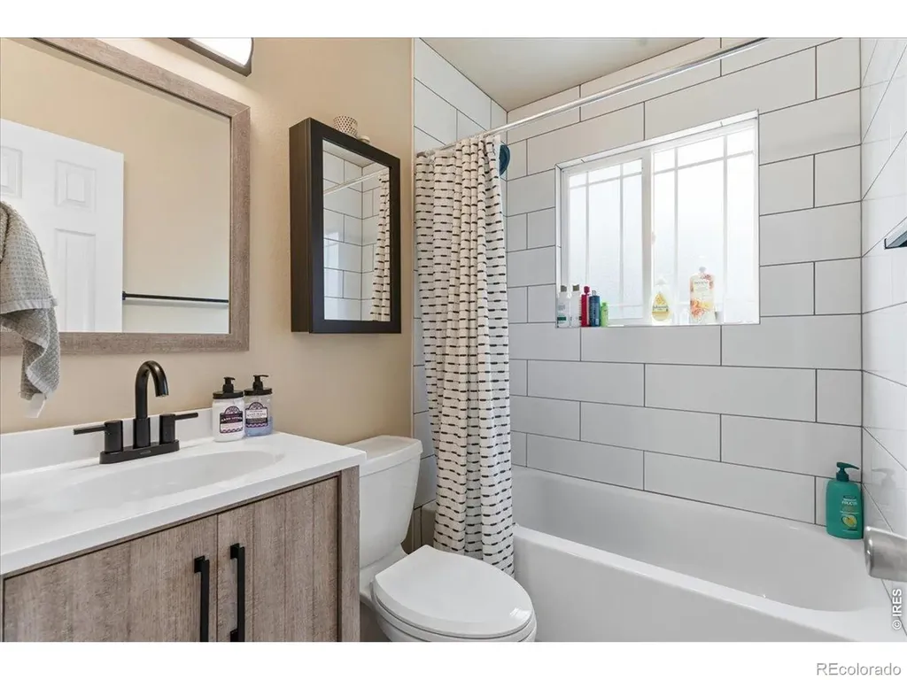 2261 W Stuart Street Fort Collins CO 80526