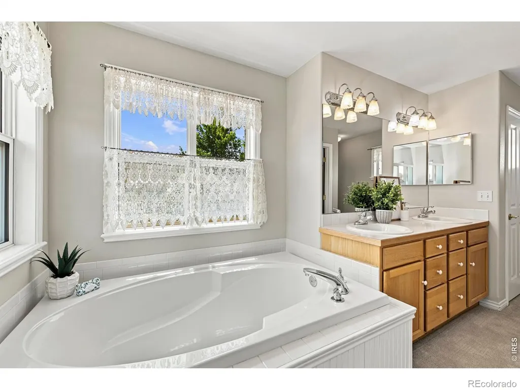 2038 Burbank Street Berthoud CO 80513