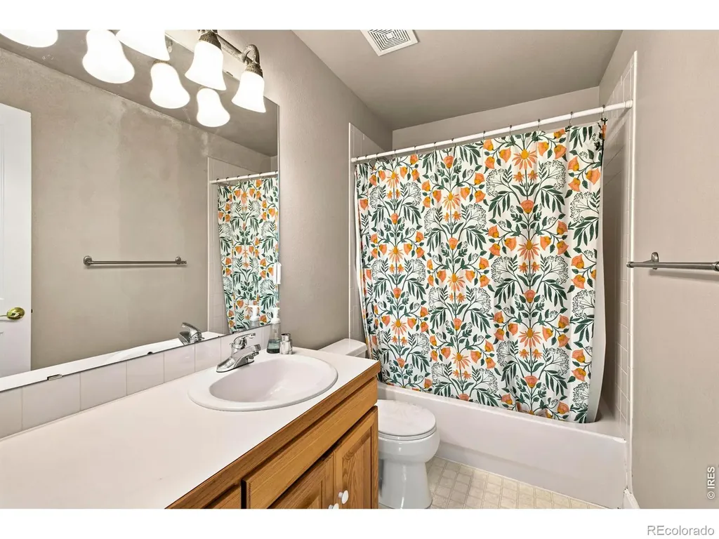2038 Burbank Street Berthoud CO 80513