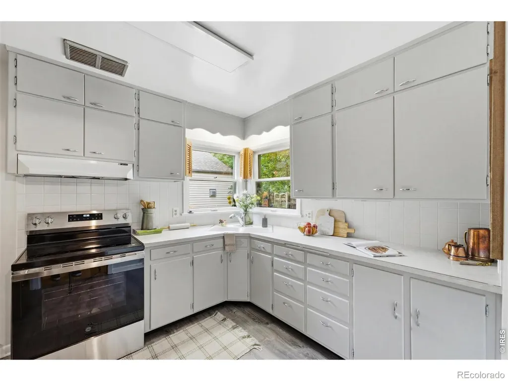 747 Sumner Street Longmont CO 80501
