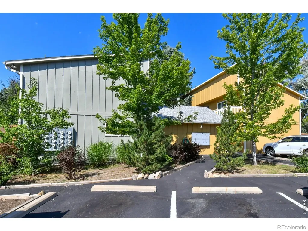 1615 Cottonwood Drive Louisville CO 80027