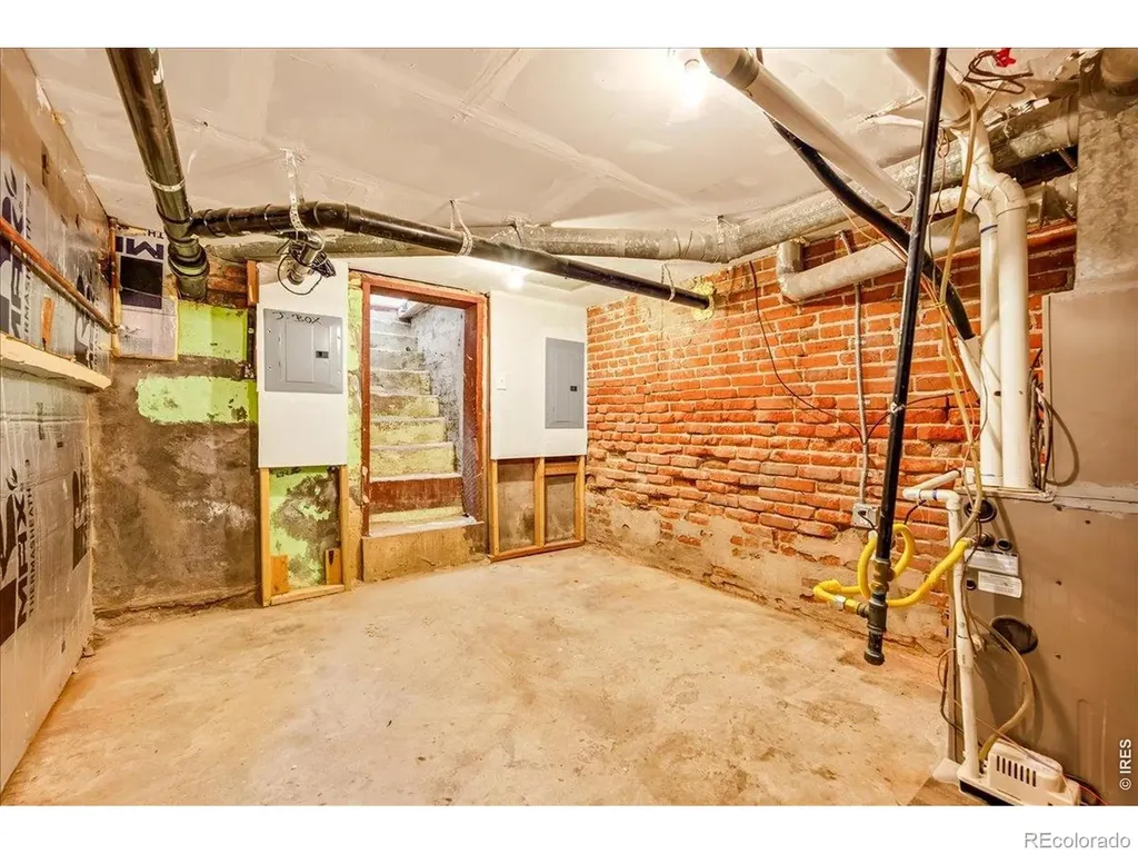 3317 Navajo Street Denver CO 80211