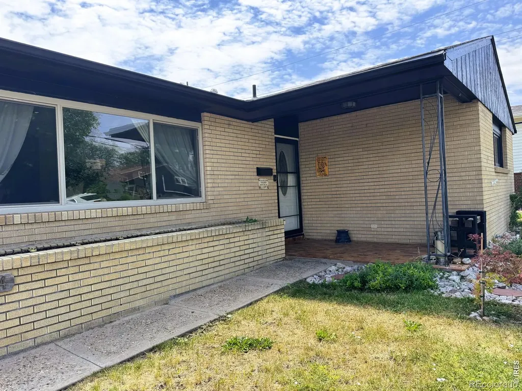 1324 Buchanan Street Sterling CO 80751
