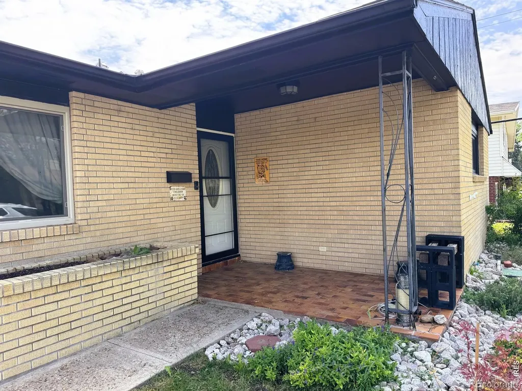 1324 Buchanan Street Sterling CO 80751