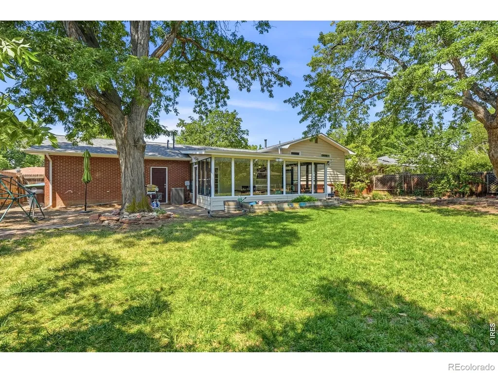 14 Princeton Circle Longmont CO 80503