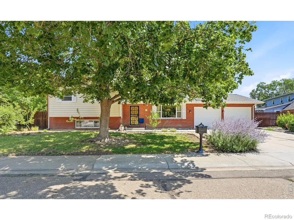 14 Princeton Circle Longmont CO 80503