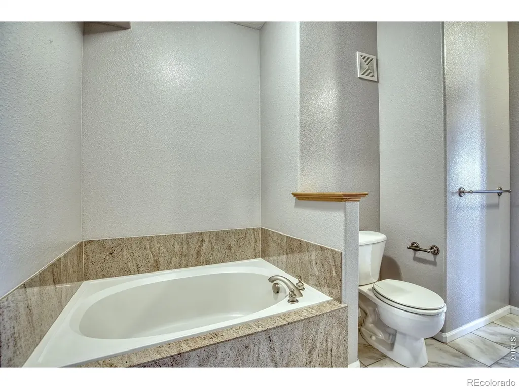 2239 Calais Drive Longmont CO 80504