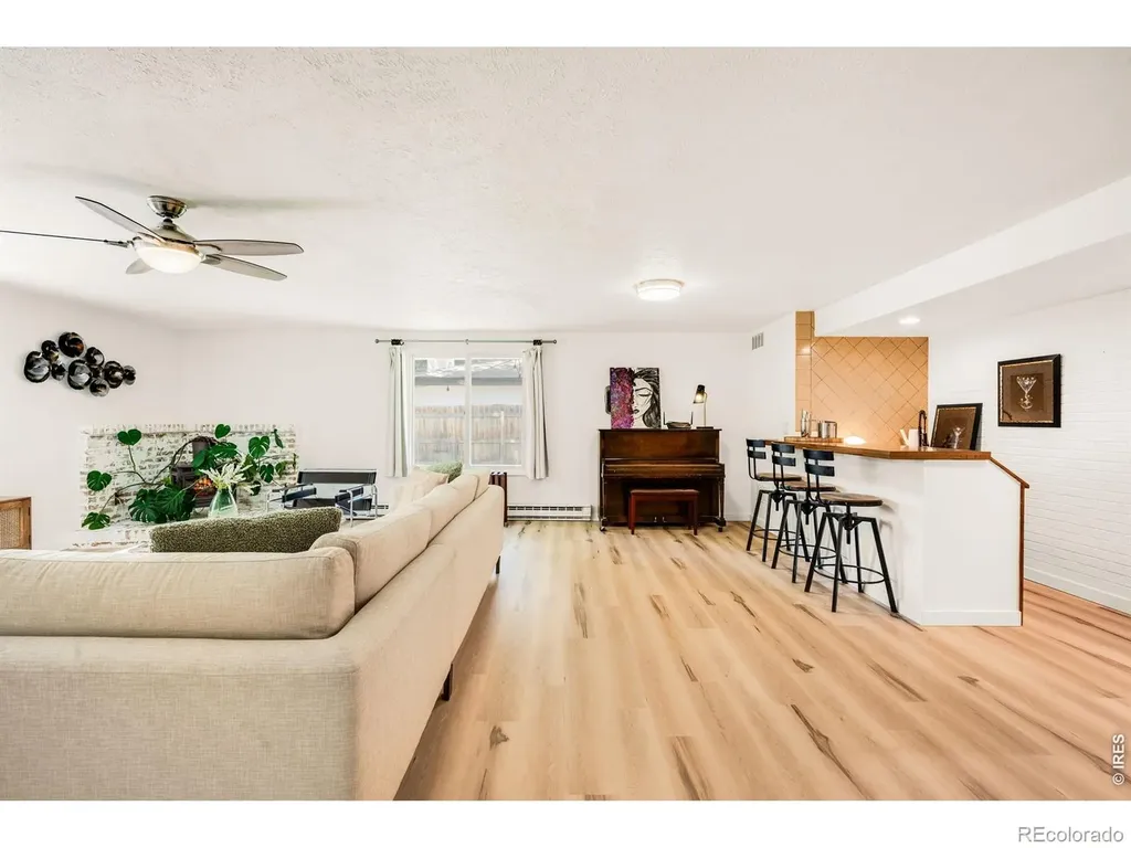 1417 Sharpe Place Longmont CO 80501