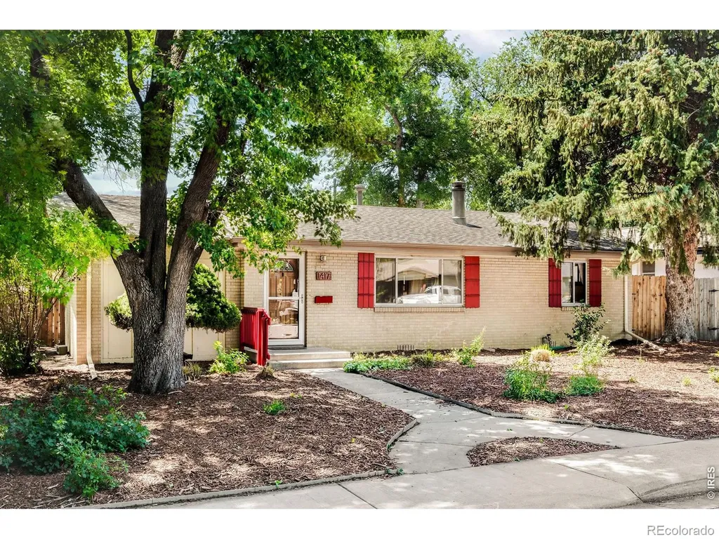 1417 Sharpe Place Longmont CO 80501