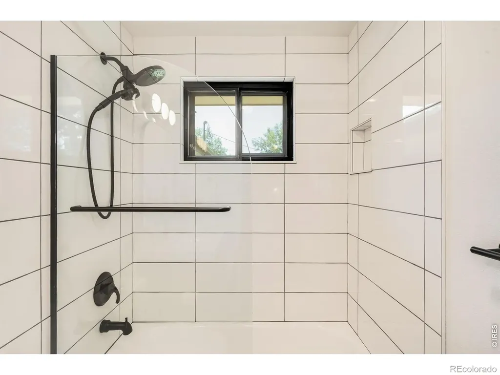 1417 Sharpe Place Longmont CO 80501