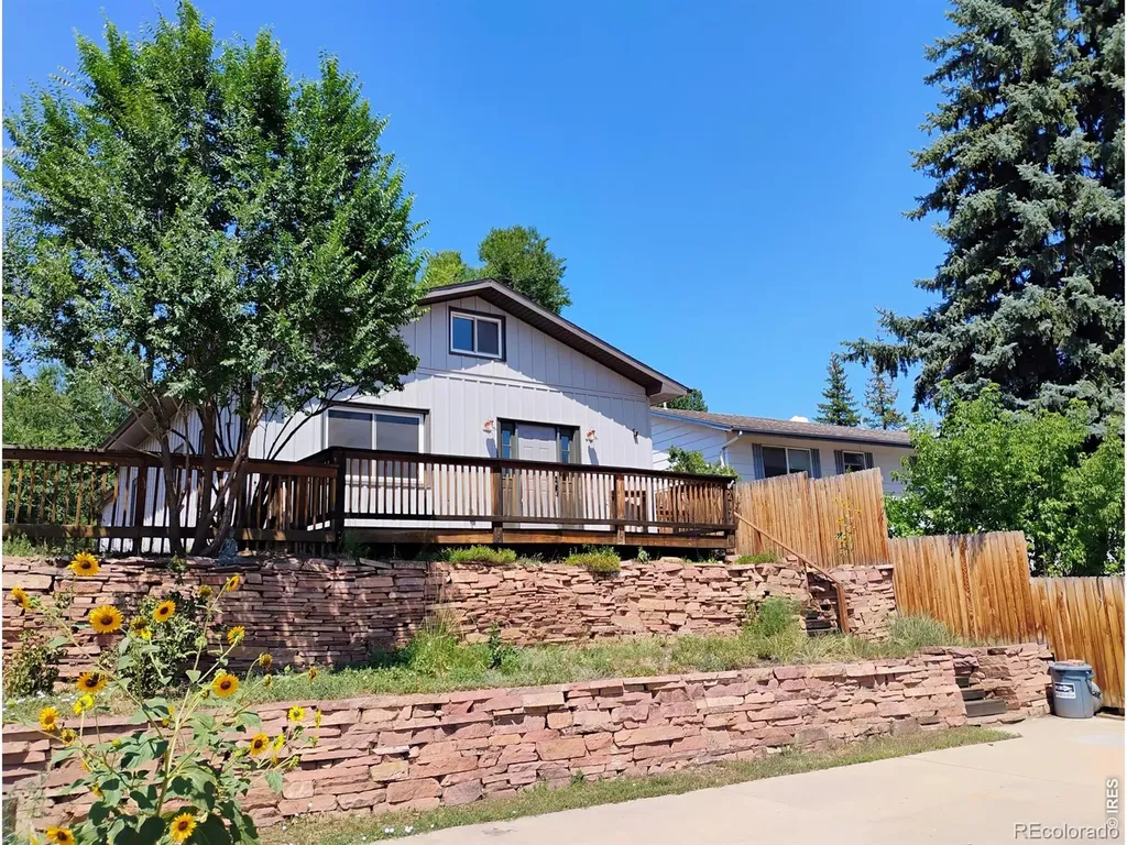 217 5th Avenue Lyons CO 80540