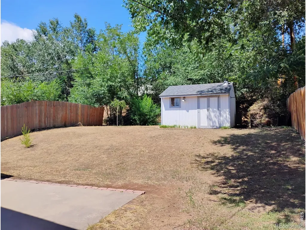 217 5th Avenue Lyons CO 80540
