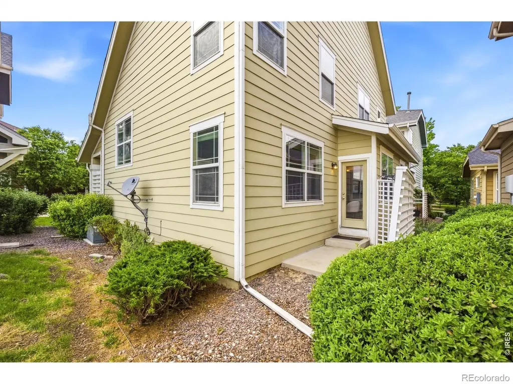 3878 Red Deer Trail Broomfield CO 80020