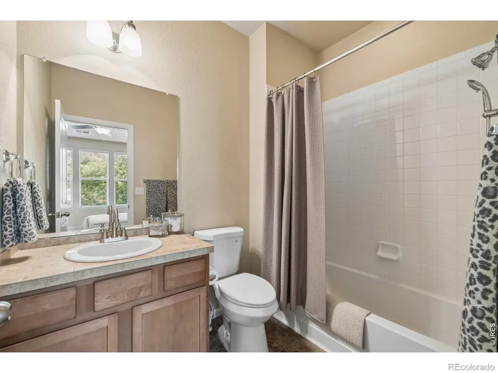 8906 E Nichols Place Centennial CO 80112