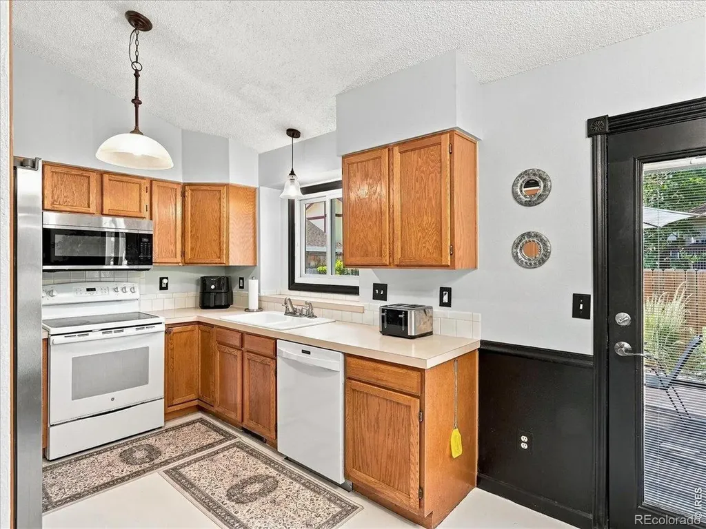 2232 E 18th Street Loveland CO 80538