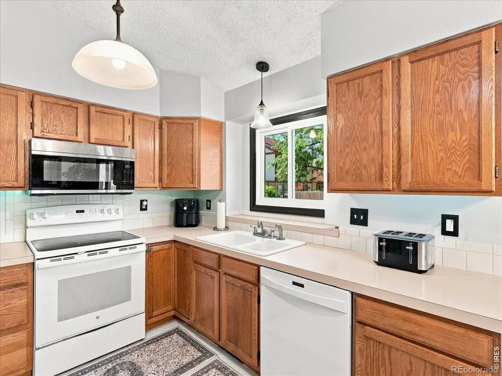 2232 E 18th Street Loveland CO 80538