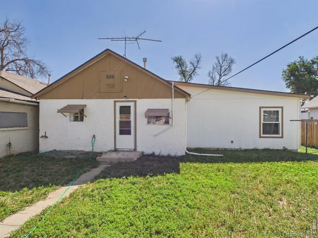 408 Clark Street Eaton CO 80615
