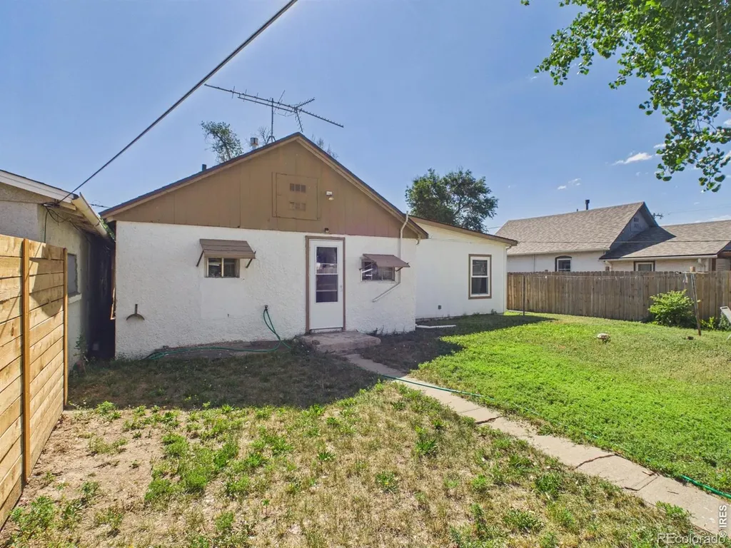 408 Clark Street Eaton CO 80615
