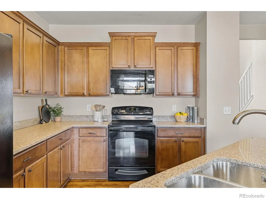 163 N Jamestown Way Aurora CO 80018