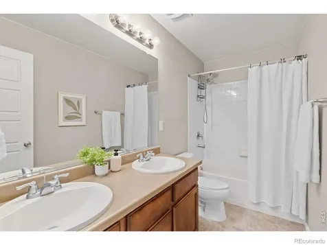 163 N Jamestown Way Aurora CO 80018
