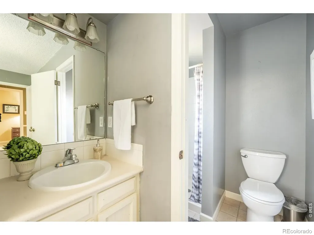 1518 Peterson Place Longmont CO 80501