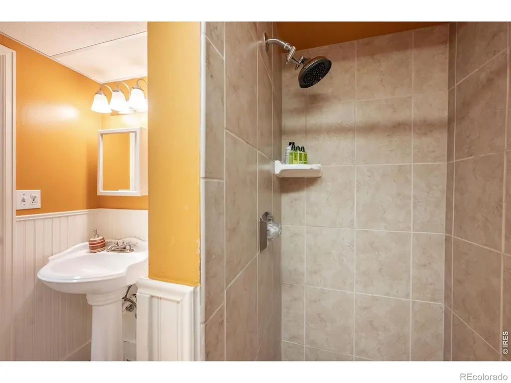 1518 Peterson Place Longmont CO 80501