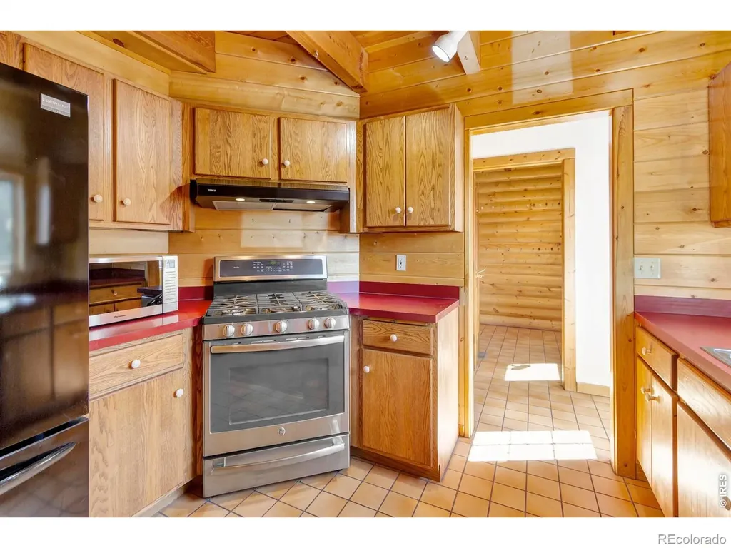 9571 E Highway 36 Lyons CO 80540